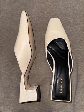 Gianni Bini Leather Cream Square Toe Slingback Mules